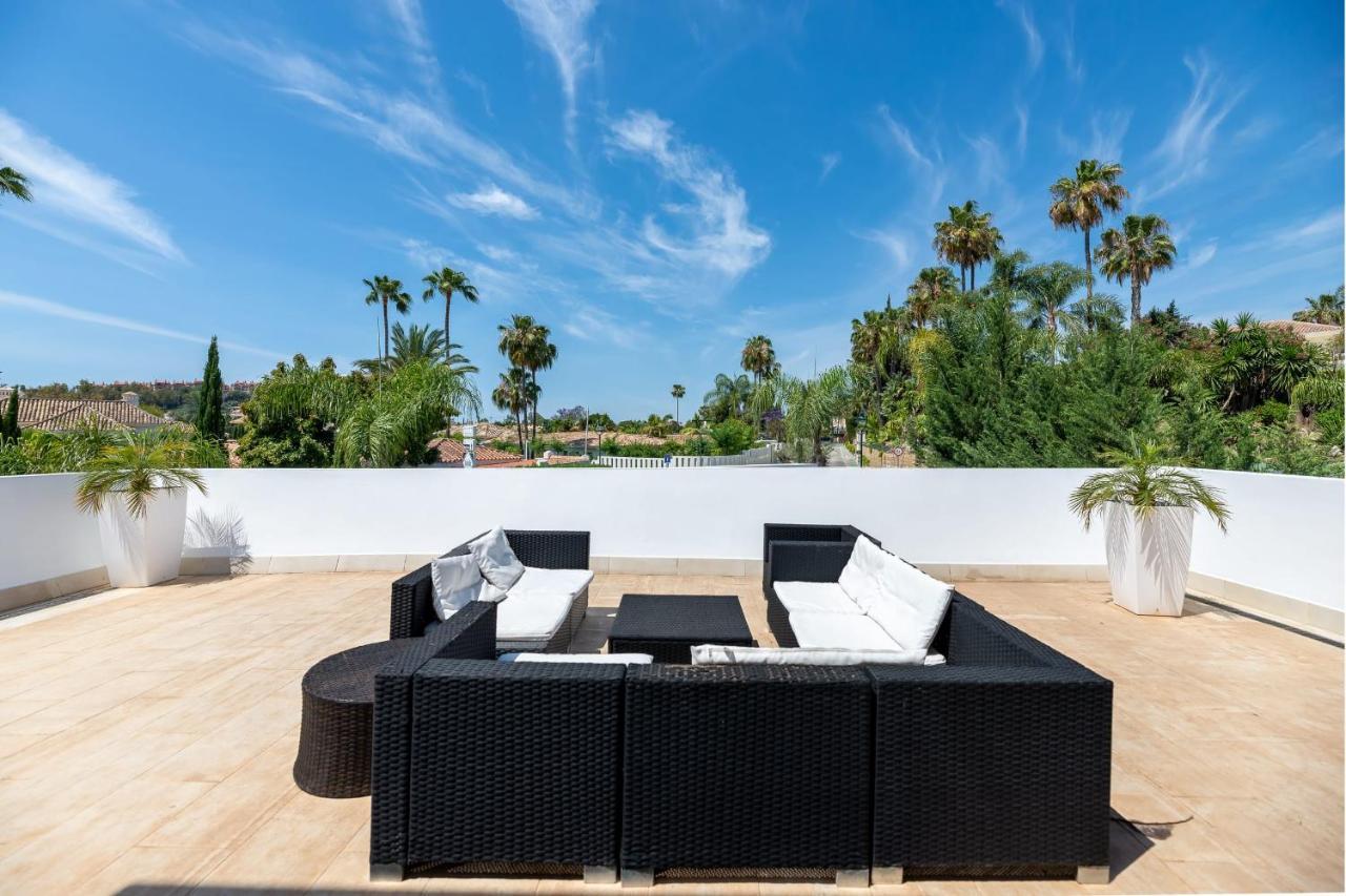 About Azur Villa *