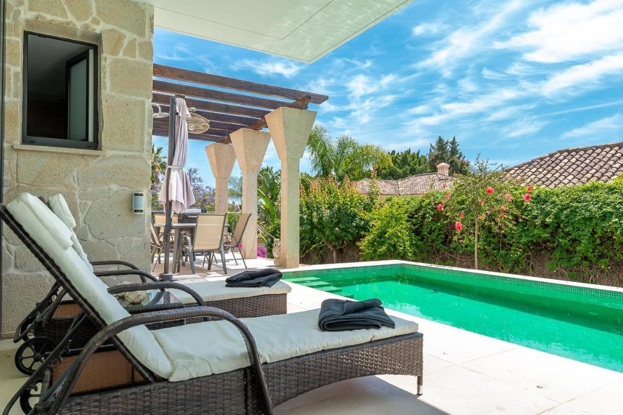 About Azur Villa