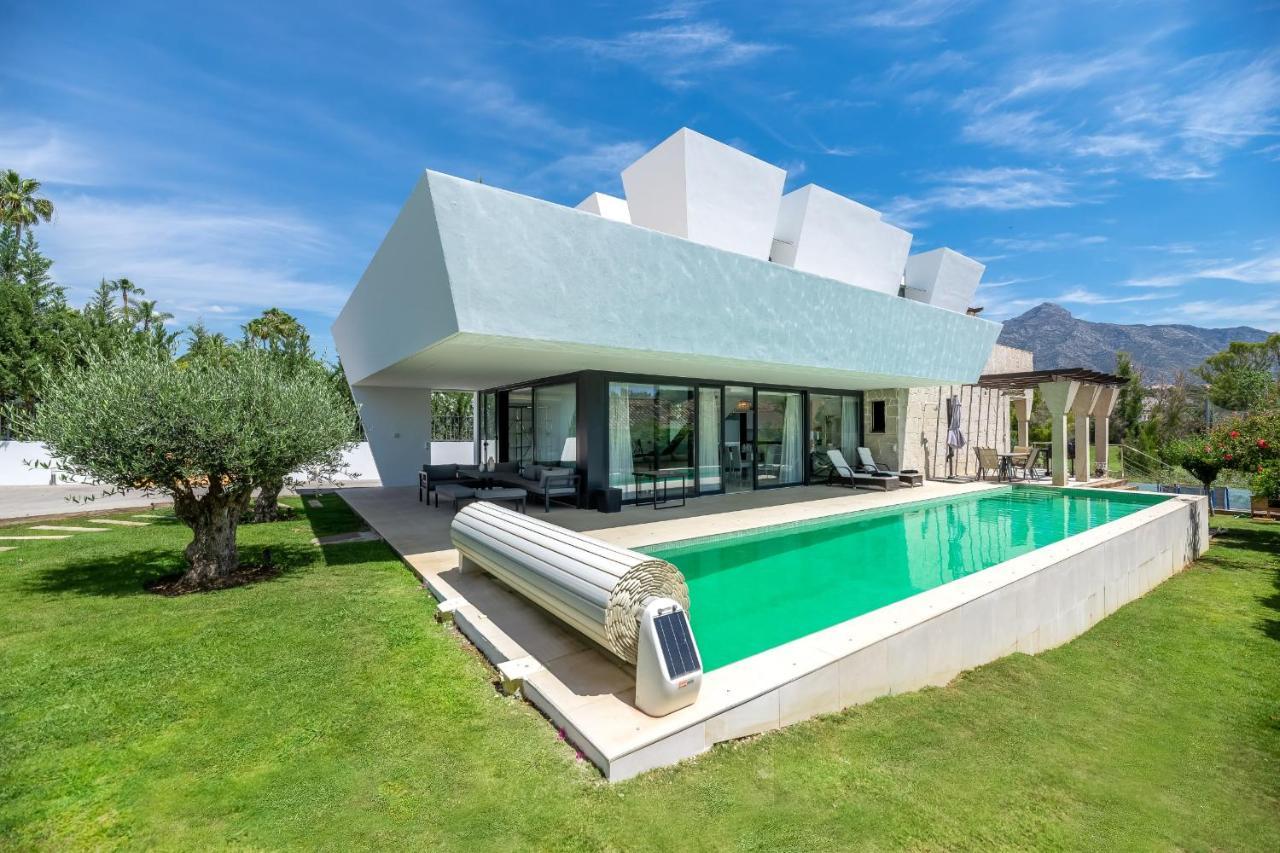 About Azur Villa