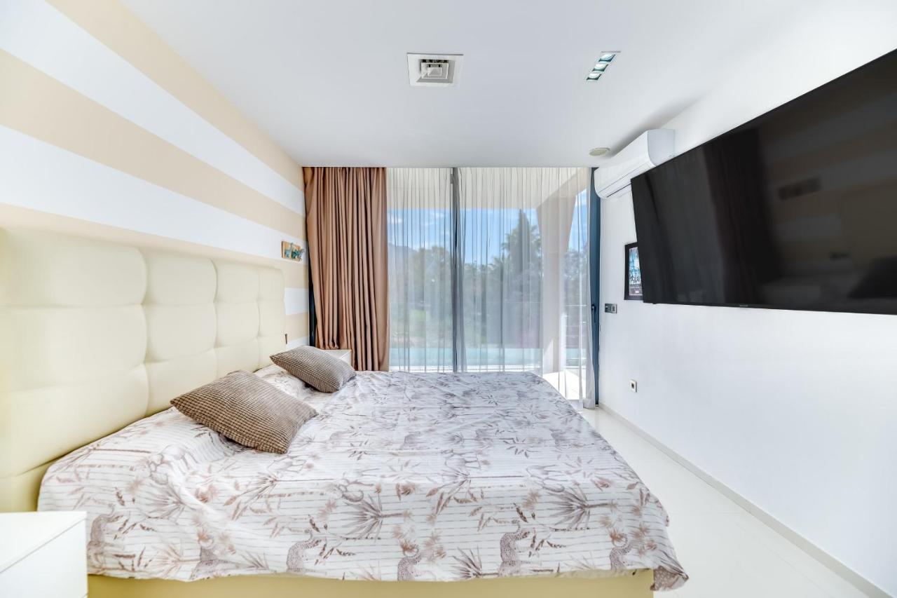 Villa About Azur *